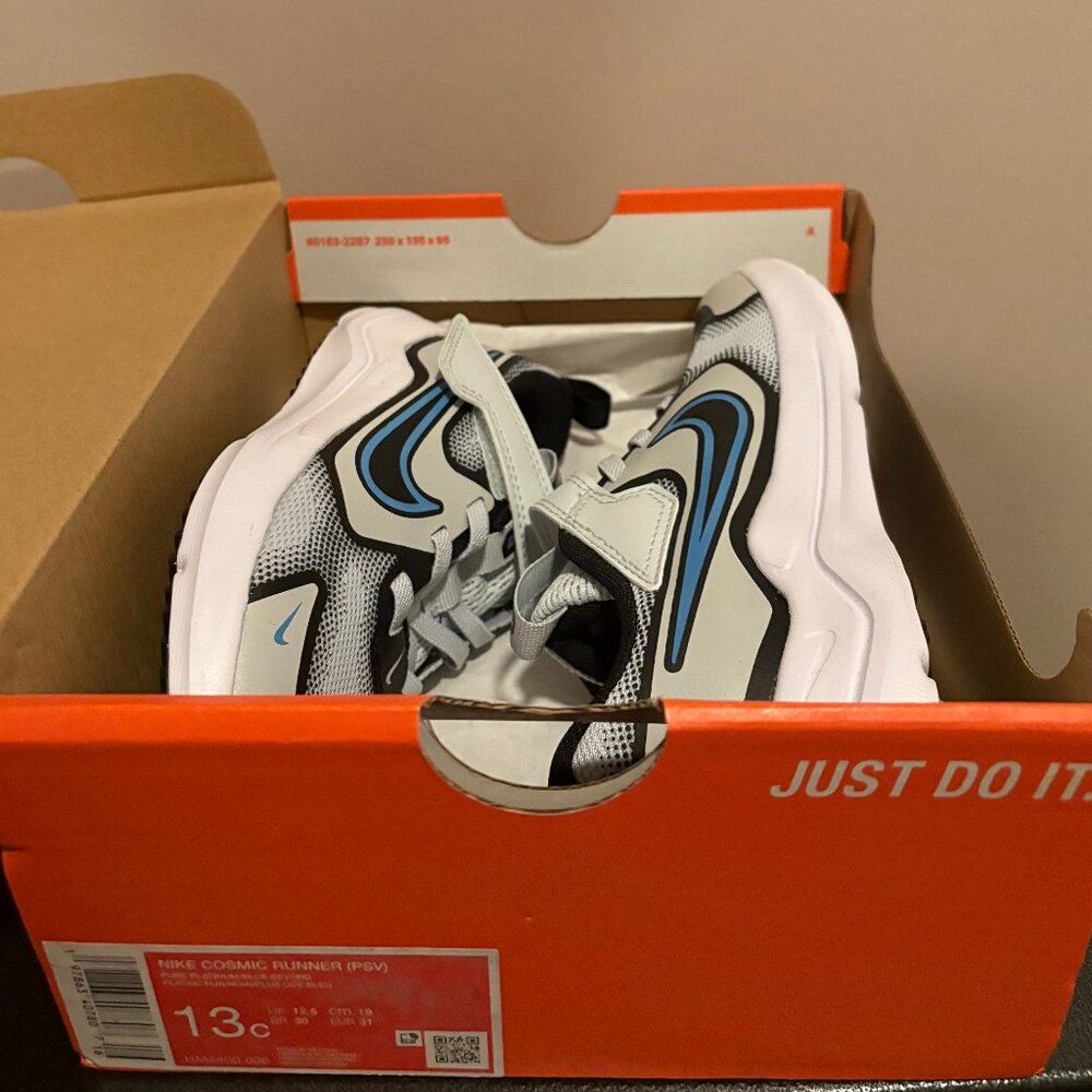 Nike Cosmic Runner size 13